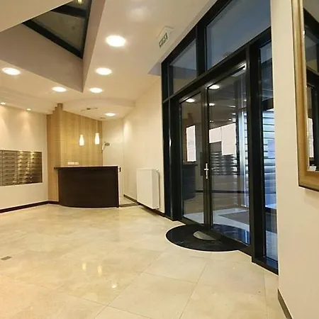 Towarowa Apartment Warsaw