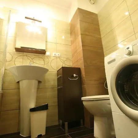 Towarowa Apartment