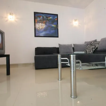 Towarowa Apartment Warsaw
